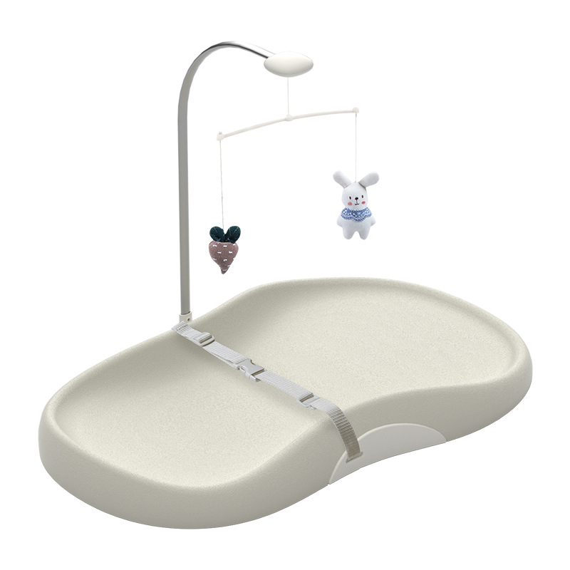 משטח החתלה מסיליקון עם חגורות ומובייל