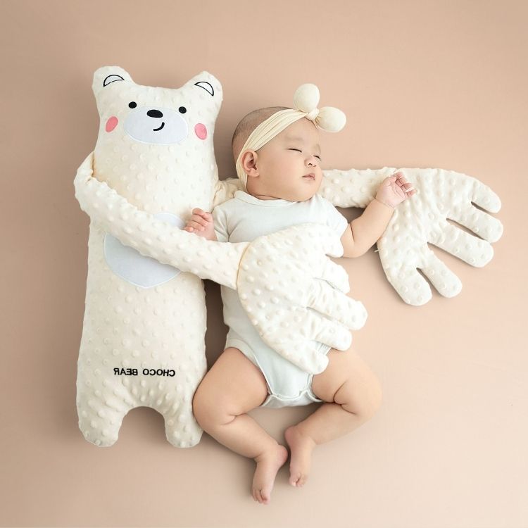 כרית חיבוקי עם יד טופחת - חיות שונות