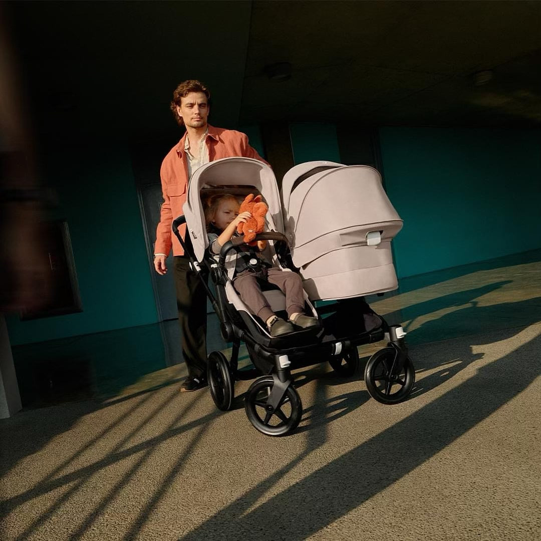 עגלת תאומים /אחיםן בוגאבו דונקי